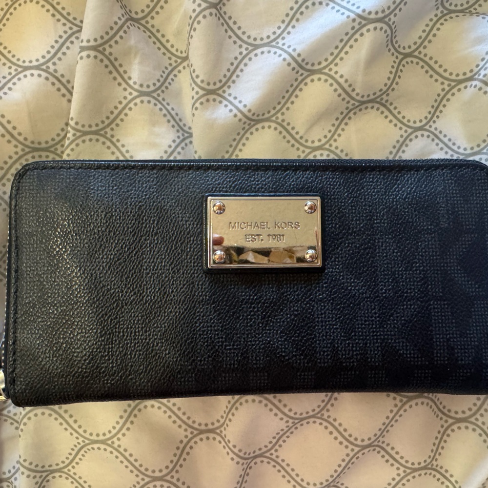 Michael Kors Black Textured Wallet